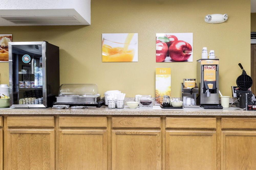 Quality Inn & Suites Watertown Near Prairie Lakes Ice Arena Luaran gambar
