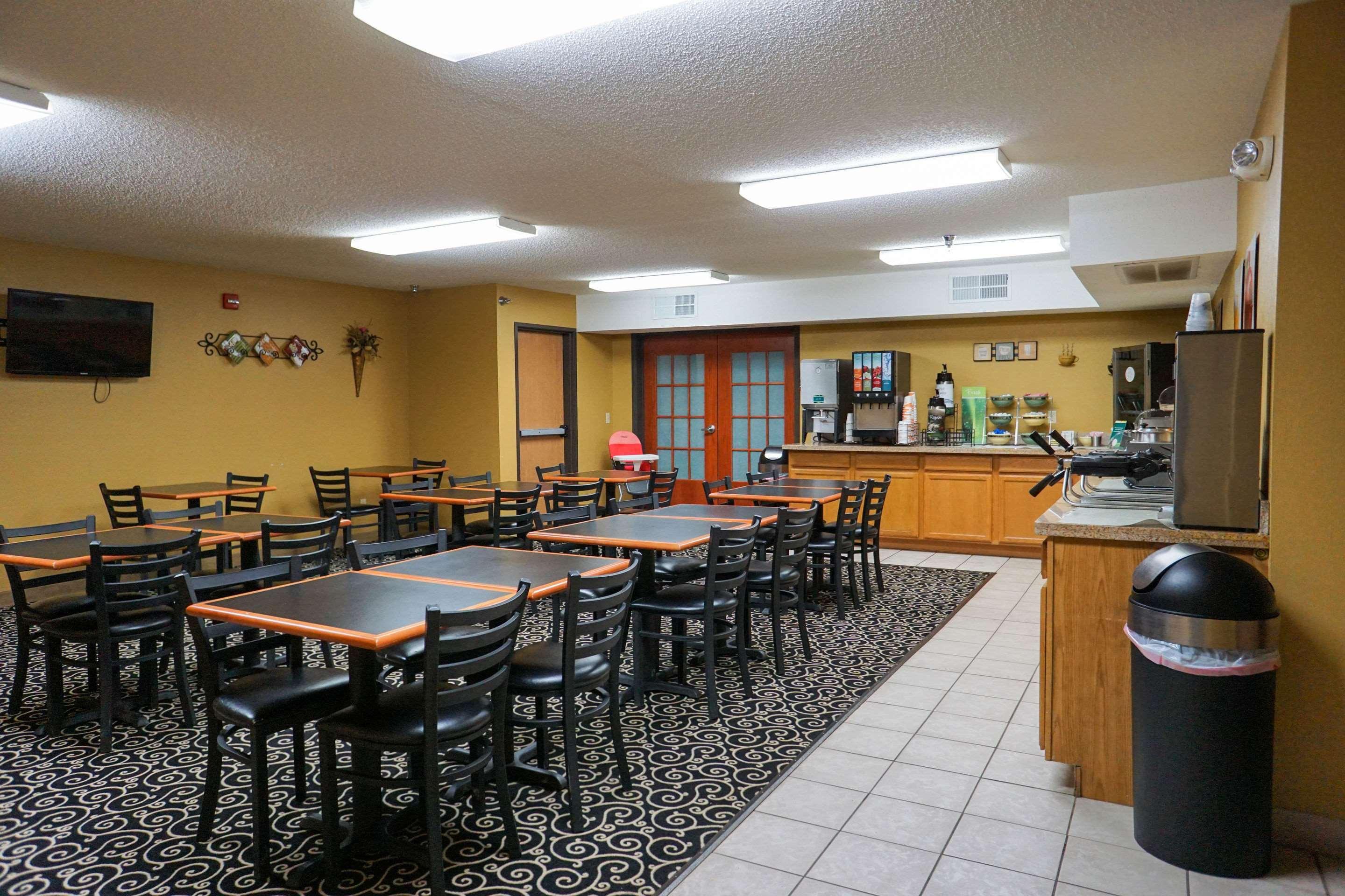 Quality Inn & Suites Watertown Near Prairie Lakes Ice Arena Luaran gambar